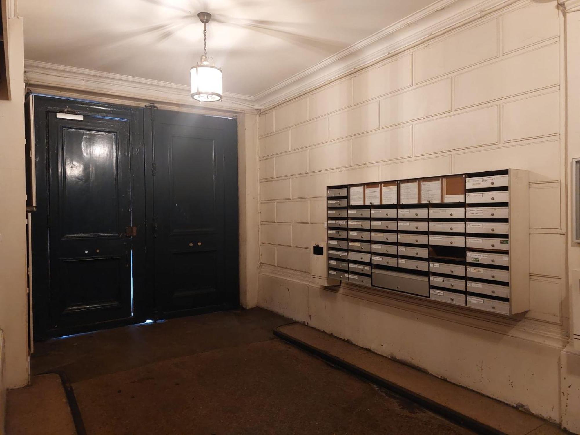 Paris Bastille Bercy Gare De Lyon Chambre Climatisee 9M2 Ideal 1 Pers ,Max 2 Pers Exteriör bild